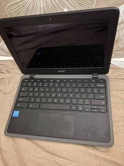 Acer C732 Chromebook | Touchscreen | 4gb RAM | 32gb Storage