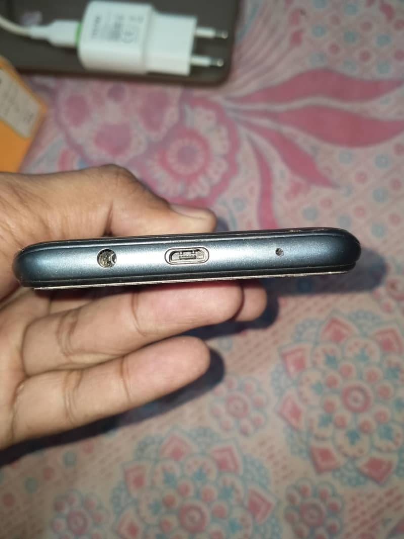 Tecno Spark 7 6