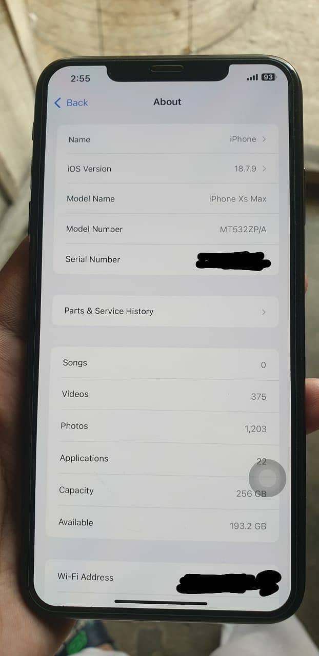 Apple iPhone XS Max 9
