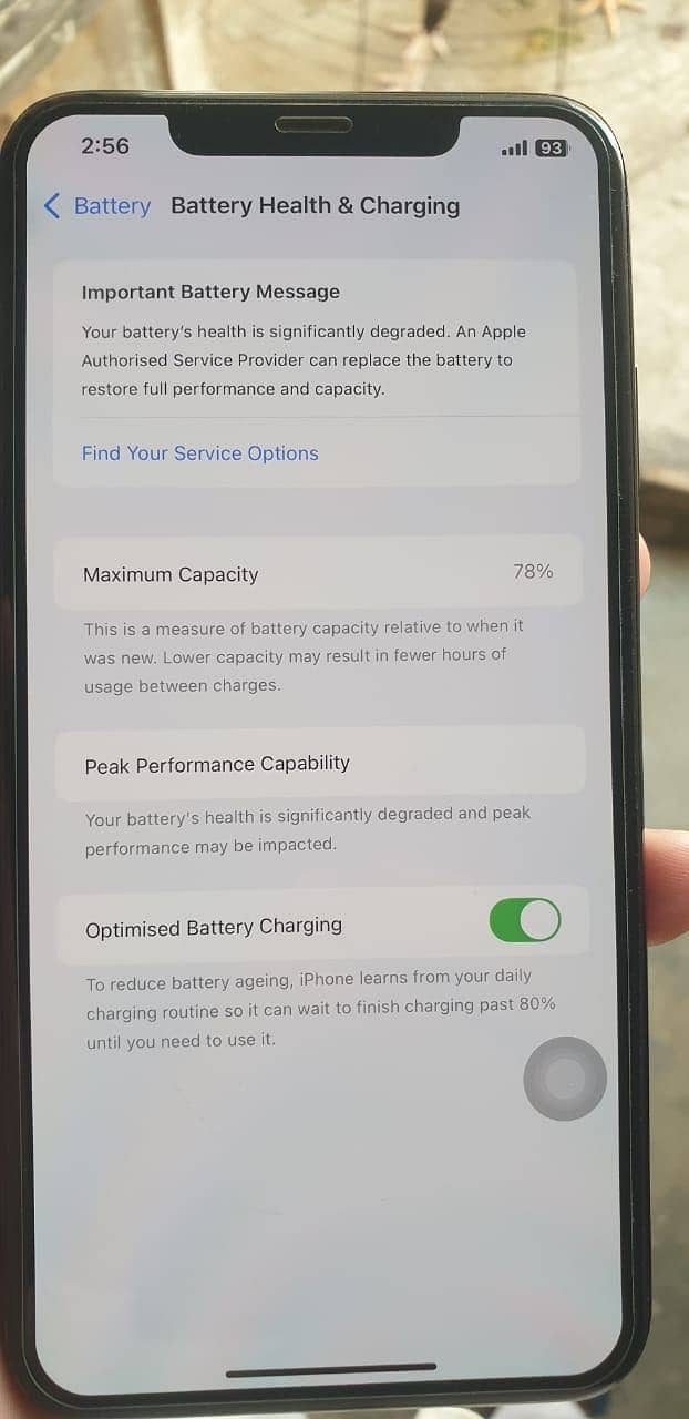 Apple iPhone XS Max 11