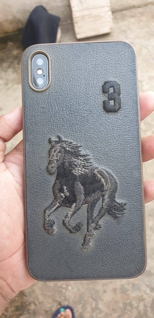 Apple iPhone XS Max 1