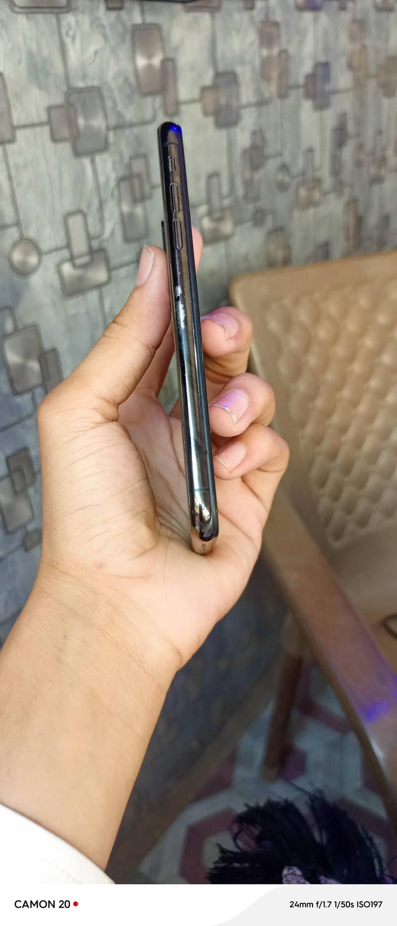 Apple iPhone X 4
