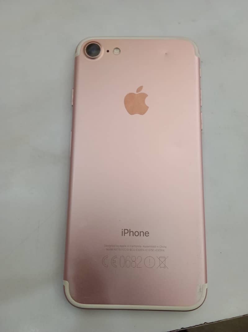 Apple iPhone 7 0