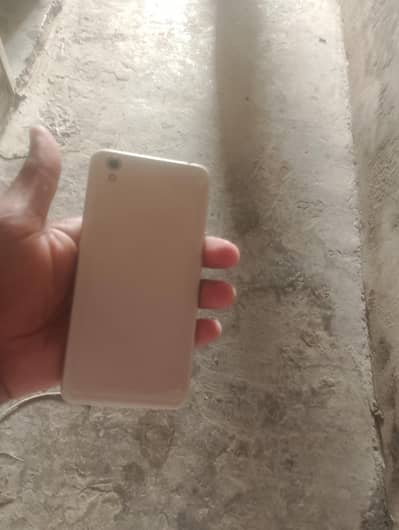 OPPO A37