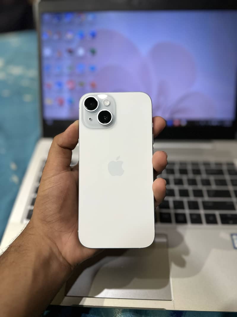 Apple iPhone 15 5