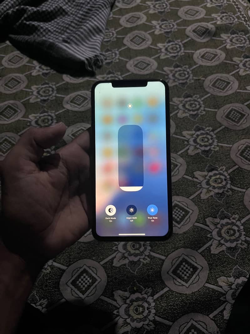 Apple iPhone XS Max 2