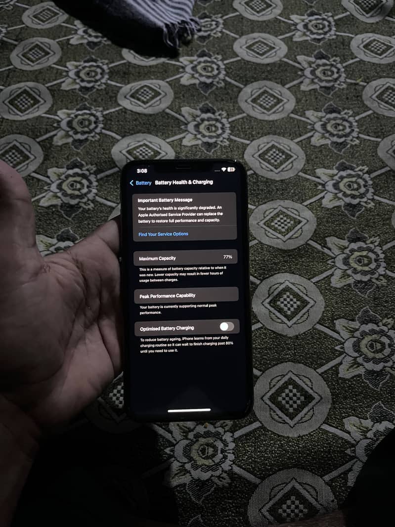 Apple iPhone XS Max 3