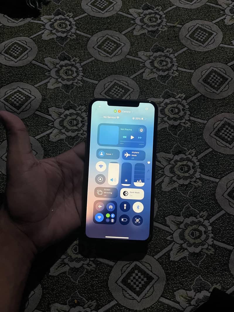 Apple iPhone XS Max 4