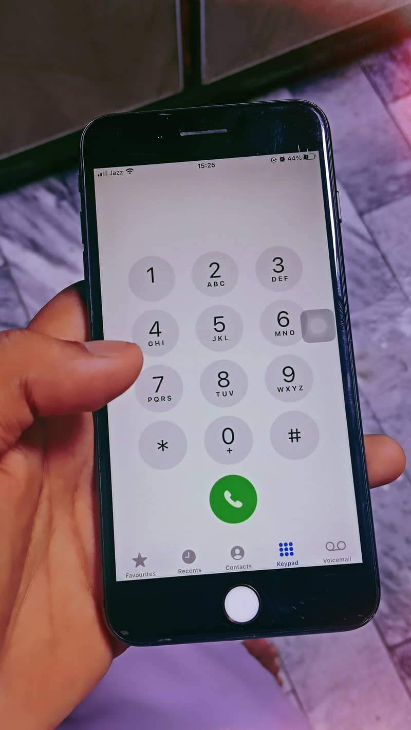 Apple iPhone 8 Plus 5