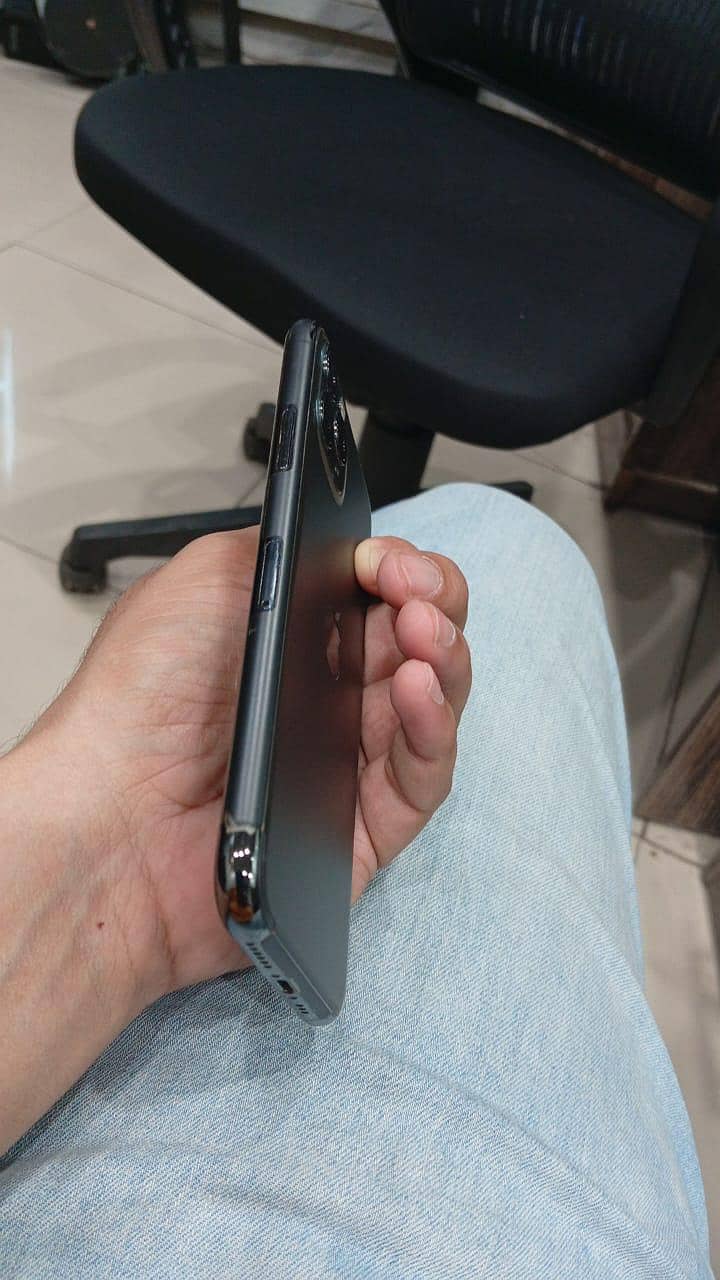 iphone 11 pro 5