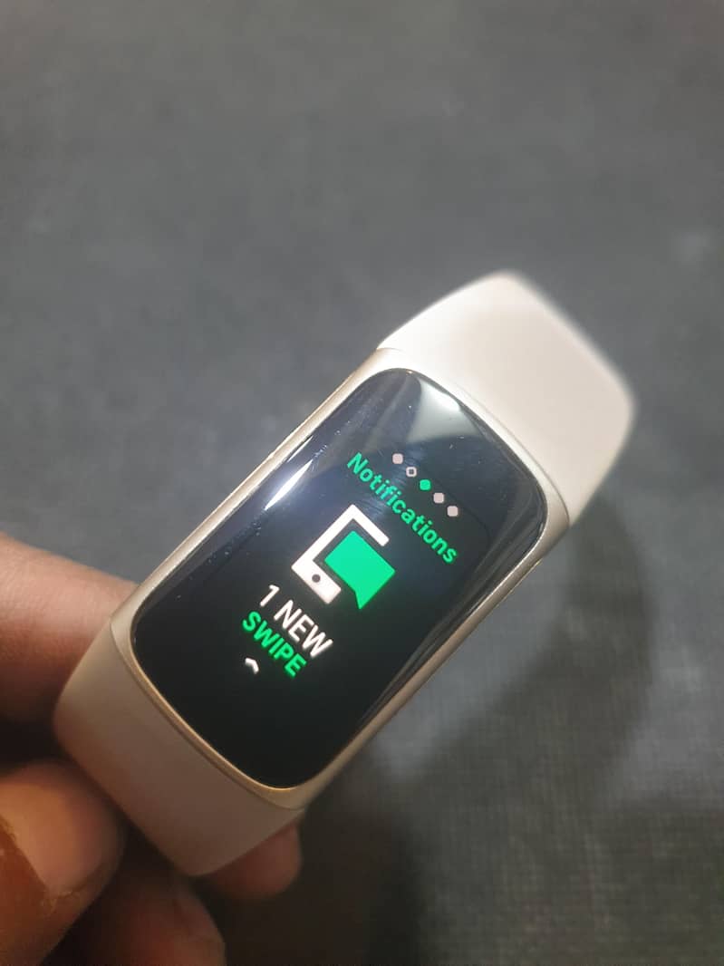 fitbit charge 5 1