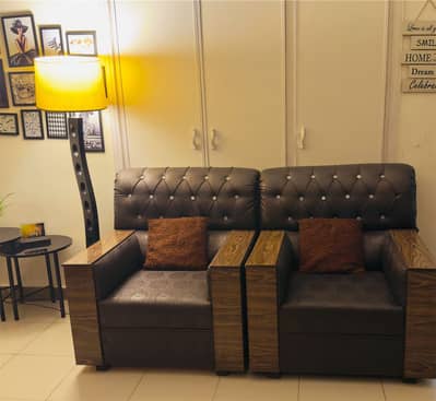 Stylish 5-Seater Sofa Set – Good Condition (Urgent Sale)