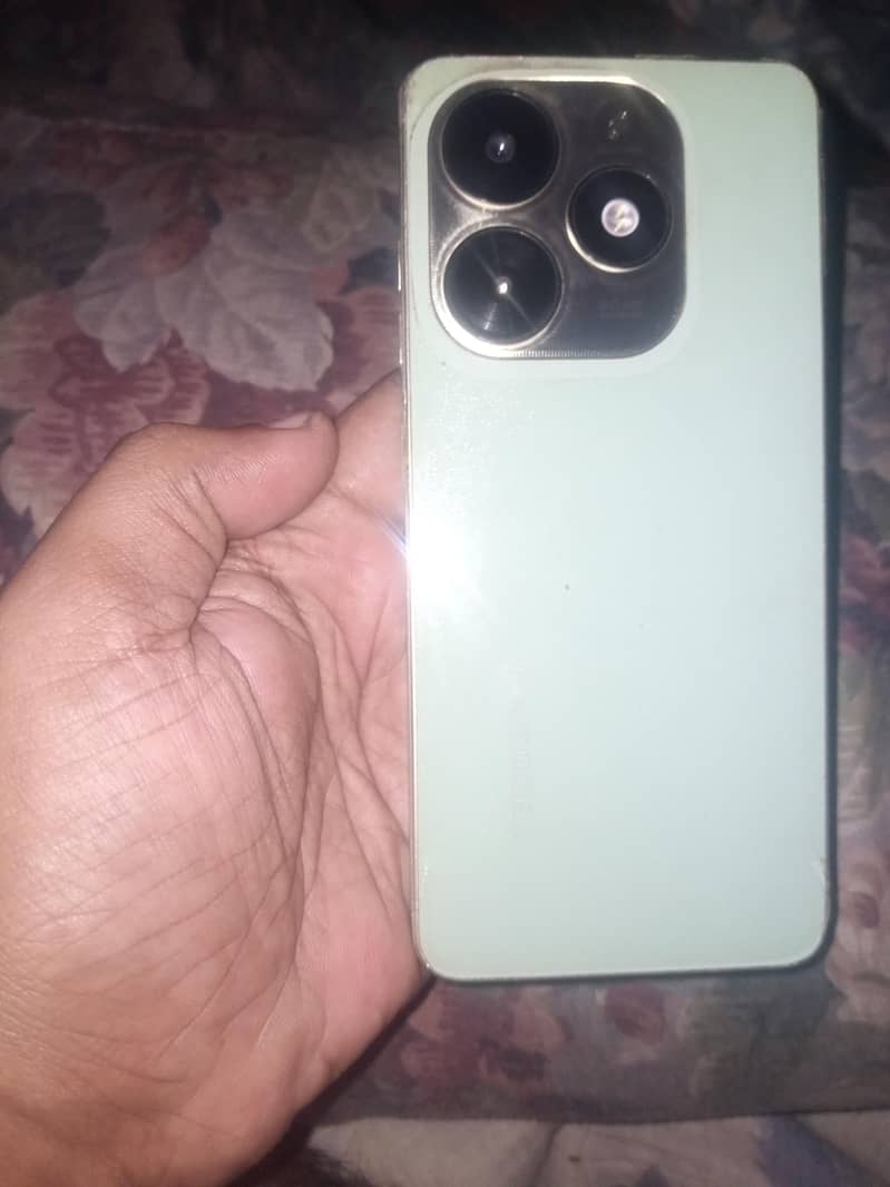Tecno Spark 20C 3