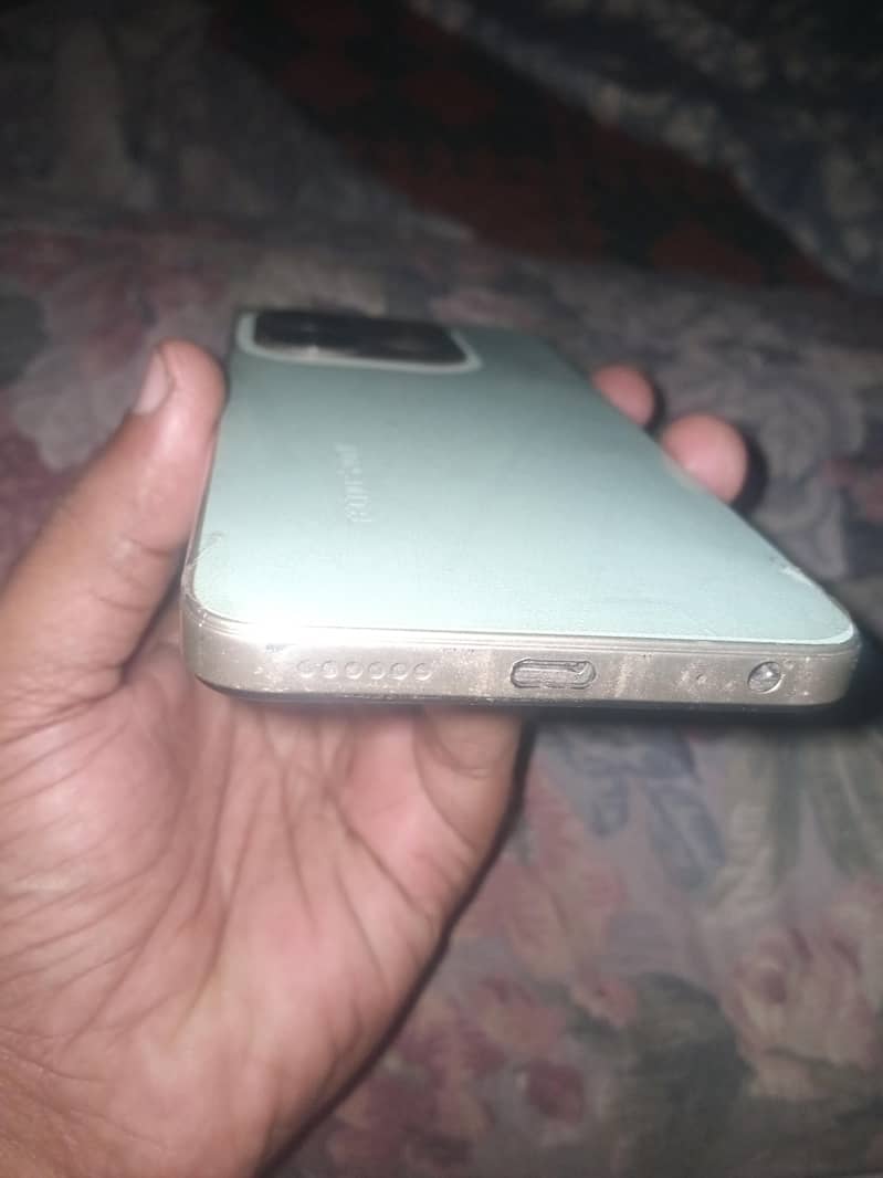 Tecno Spark 20C 4