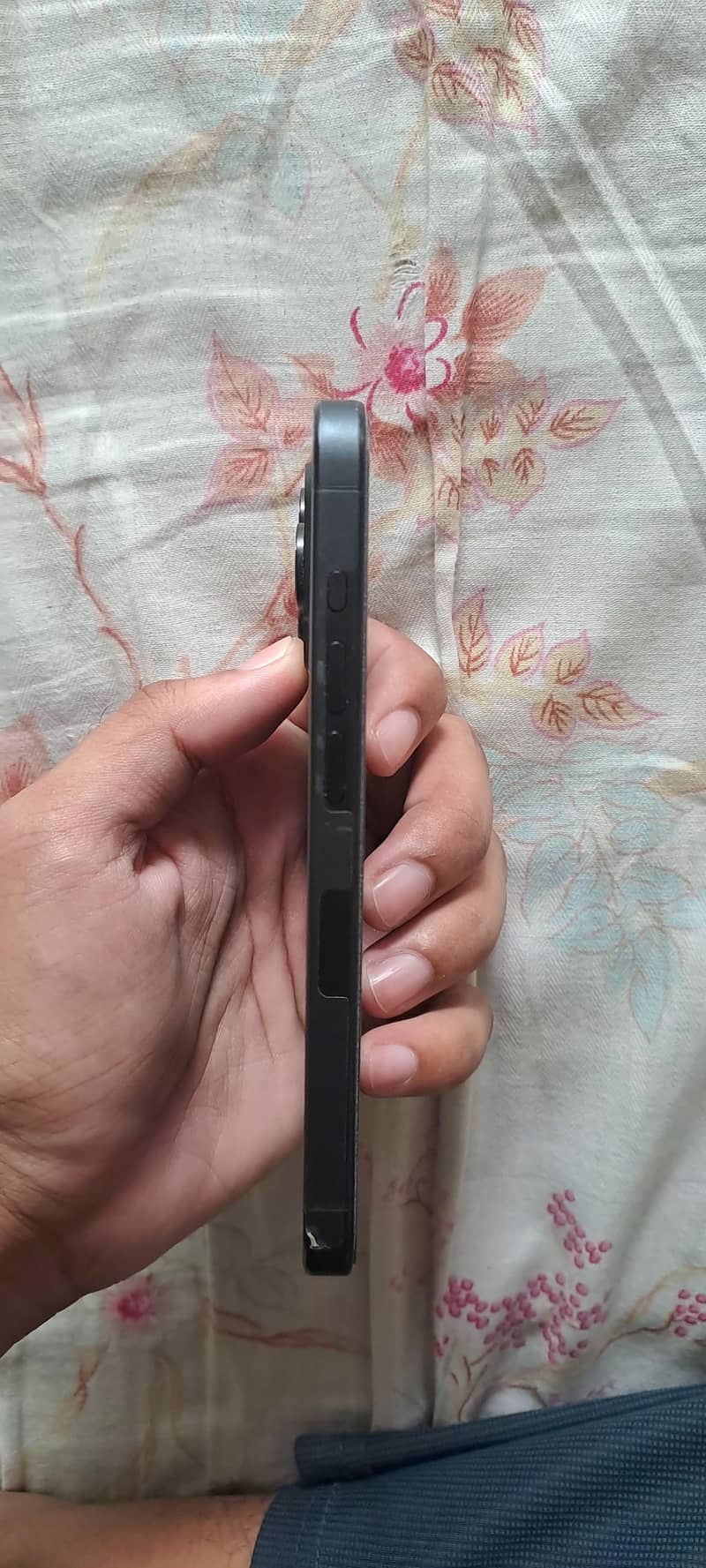 Apple iPhone 15 Pro 0