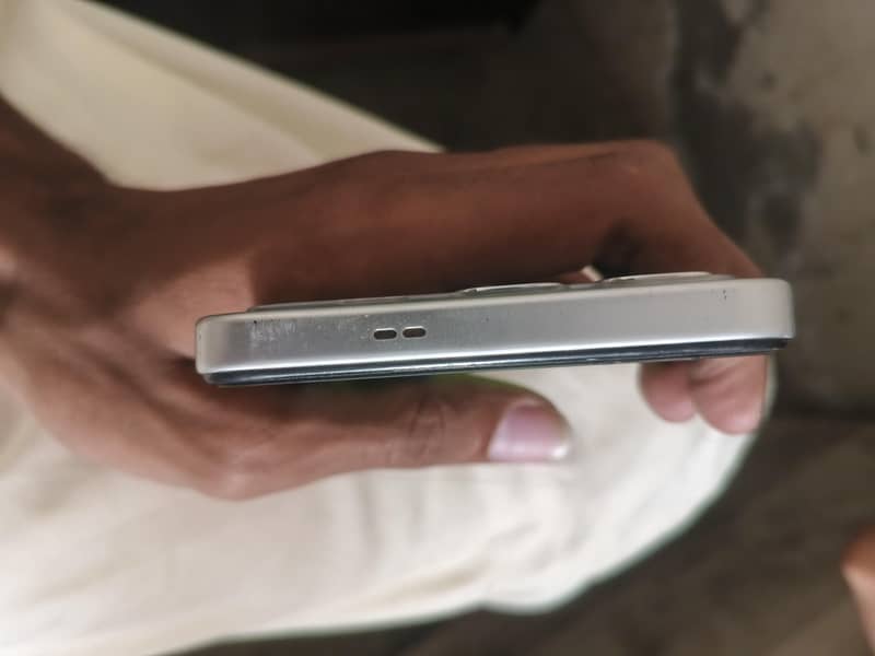 Infinix 4