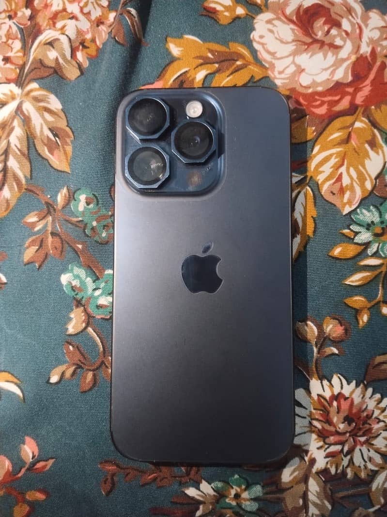 Apple iPhone 15 Pro 1