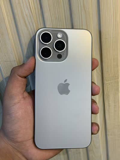 Apple iPhone 15 Pro Max FU