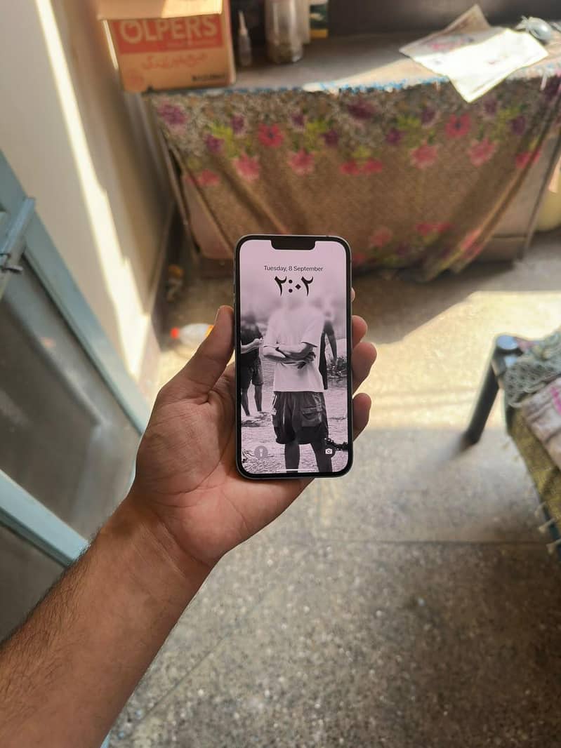 Apple iPhone 14 1