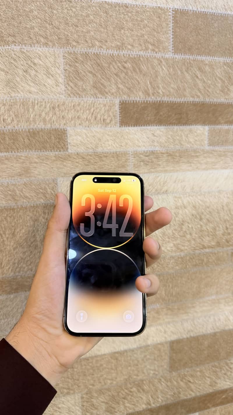 Apple iPhone 14 Pro 2