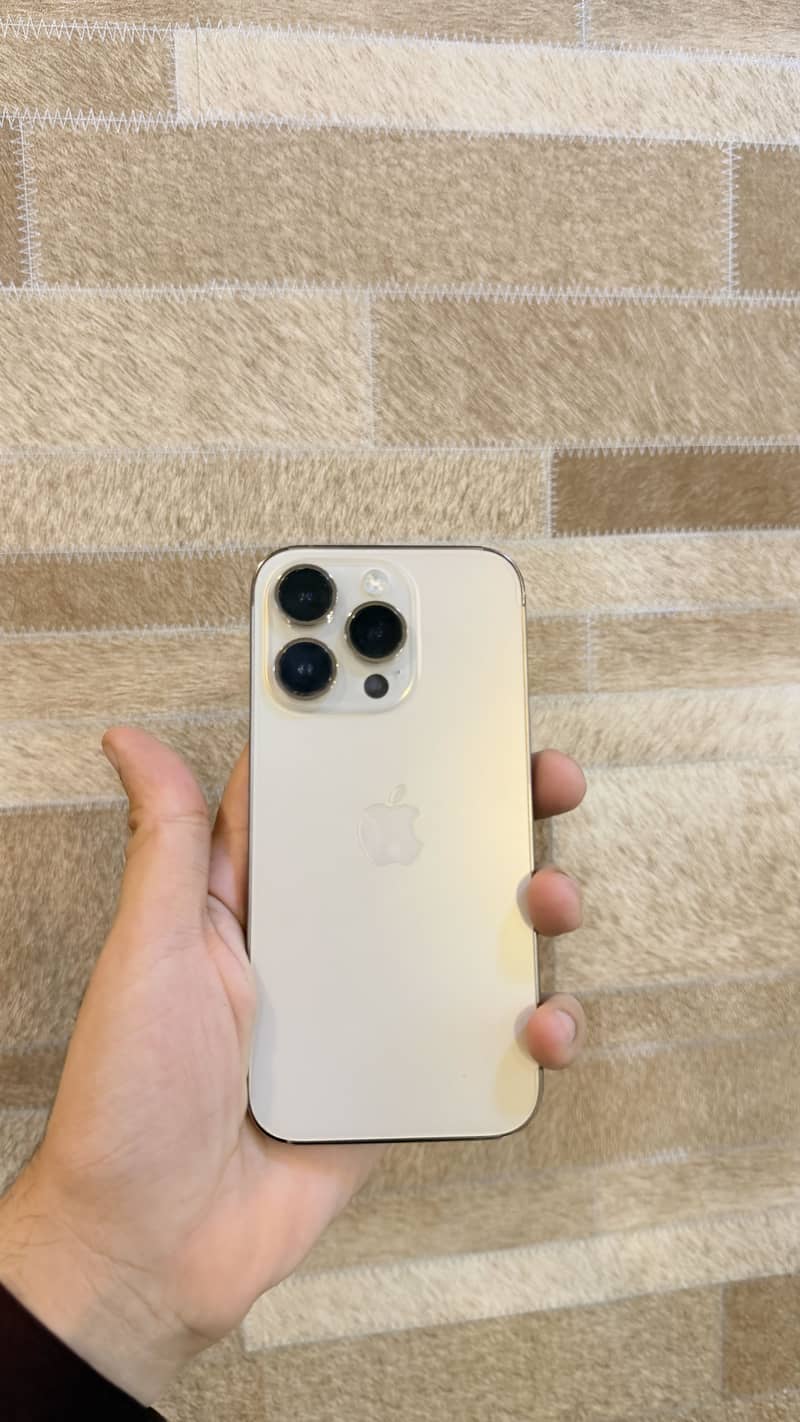 Apple iPhone 14 Pro 3