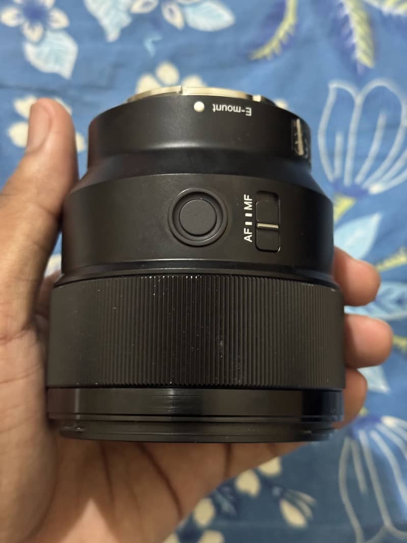 sony 85mm 13