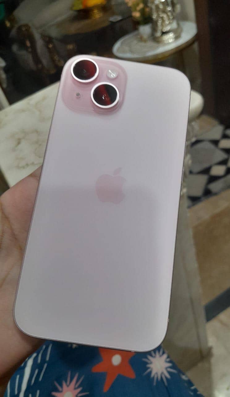 Apple iPhone 15 1