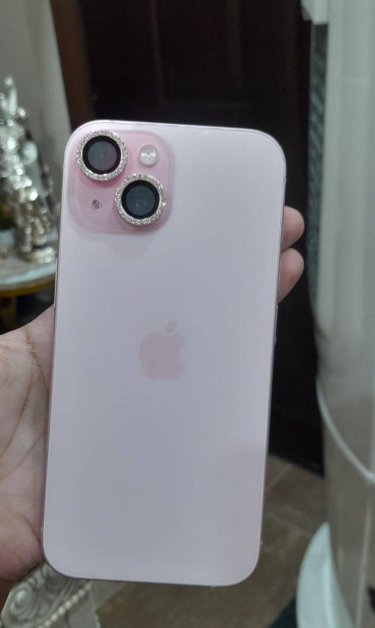 Apple iPhone 15 3