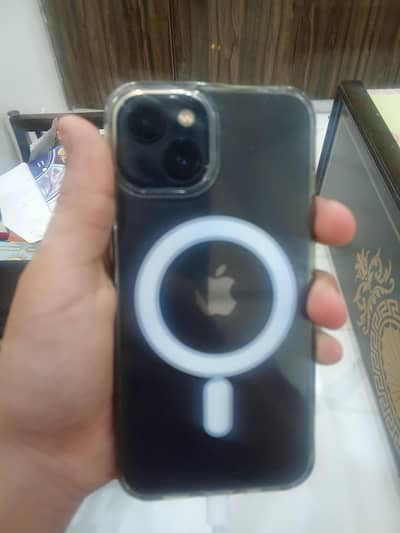 Apple iPhone 13