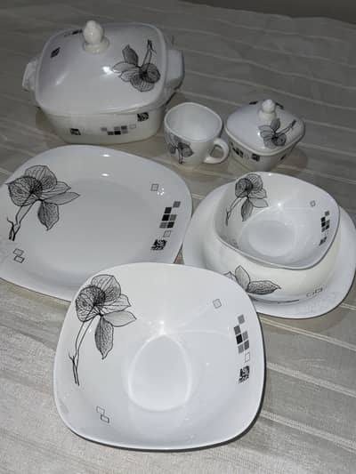 72 pieces marble dinner set