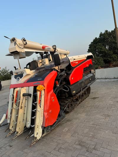 KUBOTA AEROSTAR DYNAMAX Combine Harvester , Japanese Rice Harvester