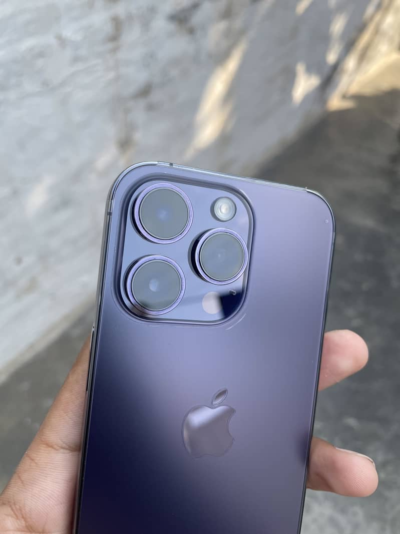 Apple iPhone 14 Pro 4