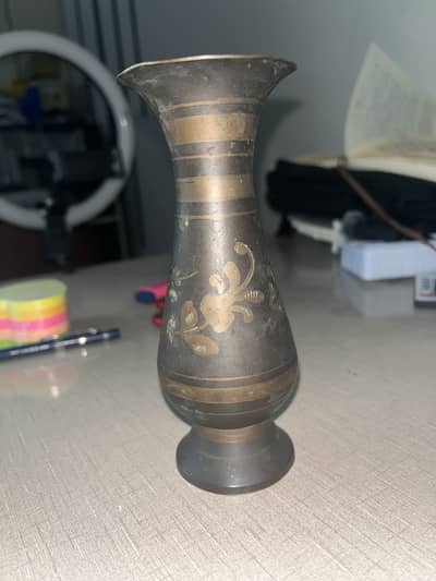 Handmade antique used indian brass vase
