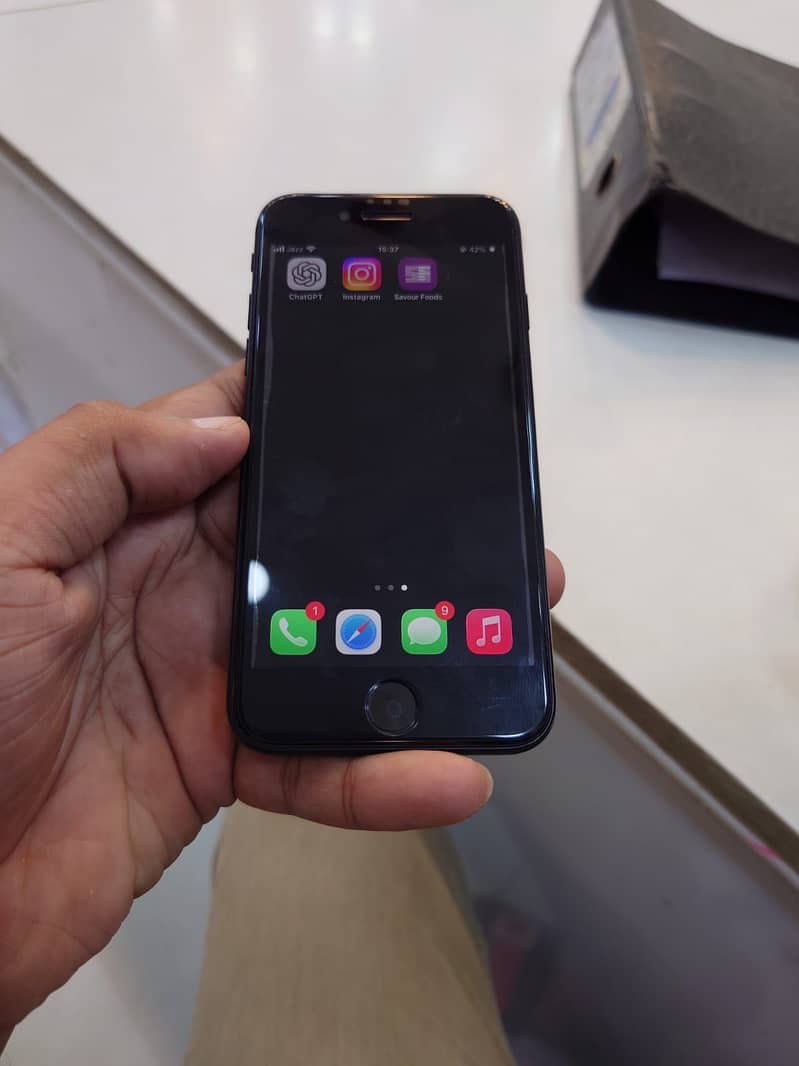 Apple iPhone SE 4