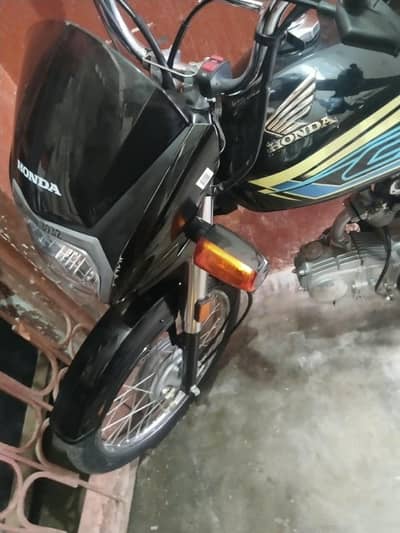 Honda CD 70 brand new condition Whatsapp number 03117083173