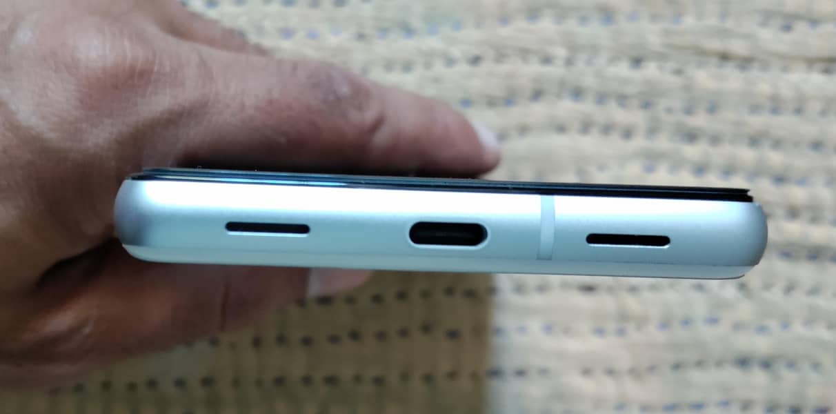 Google Pixel 7a 4