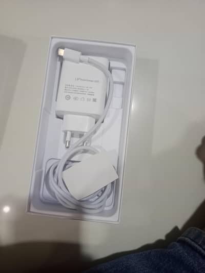 vivo y400  8/256