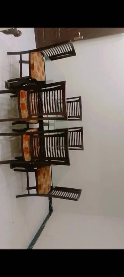 dinning table with 6 chairs