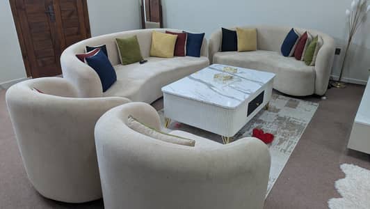 Modern Luxury Curved 7-Seater Sofa Set with Coffee Table