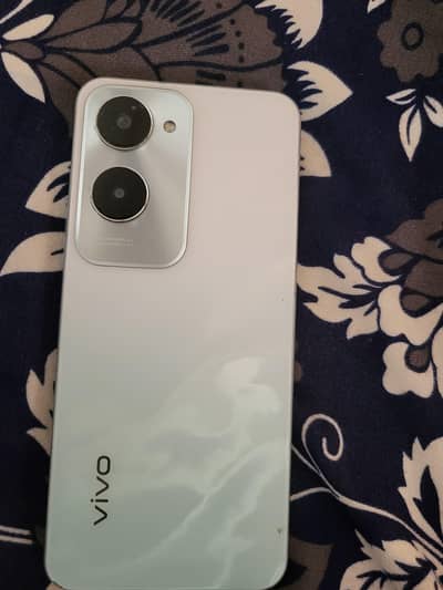 Vivo Y18