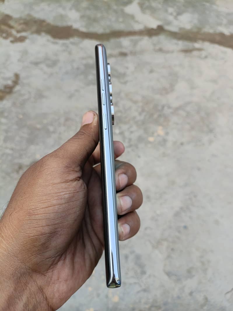 Tecno CAMON 40 PRO 2