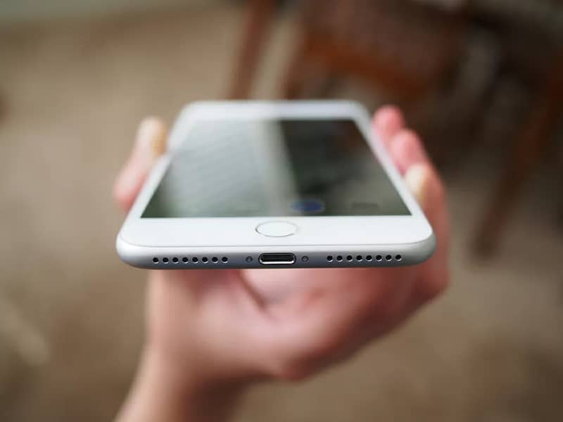 Apple iPhone 7 Plus 0