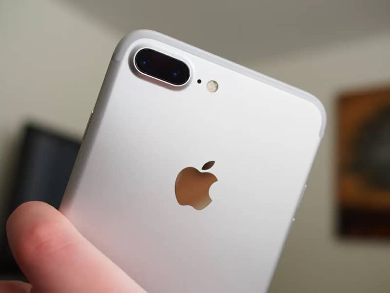 Apple iPhone 7 Plus 2