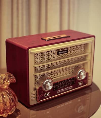 Vintage iKon 4 Band Radio With USB,SD,CARD MP3 Player, Remote Control