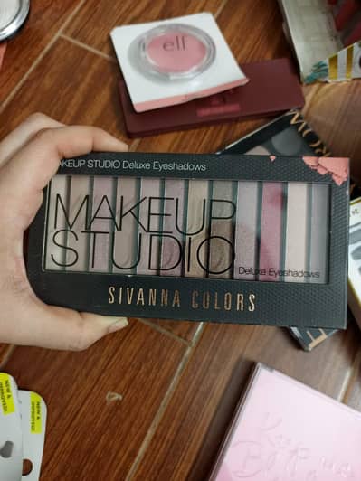 makeup studio eye pallette