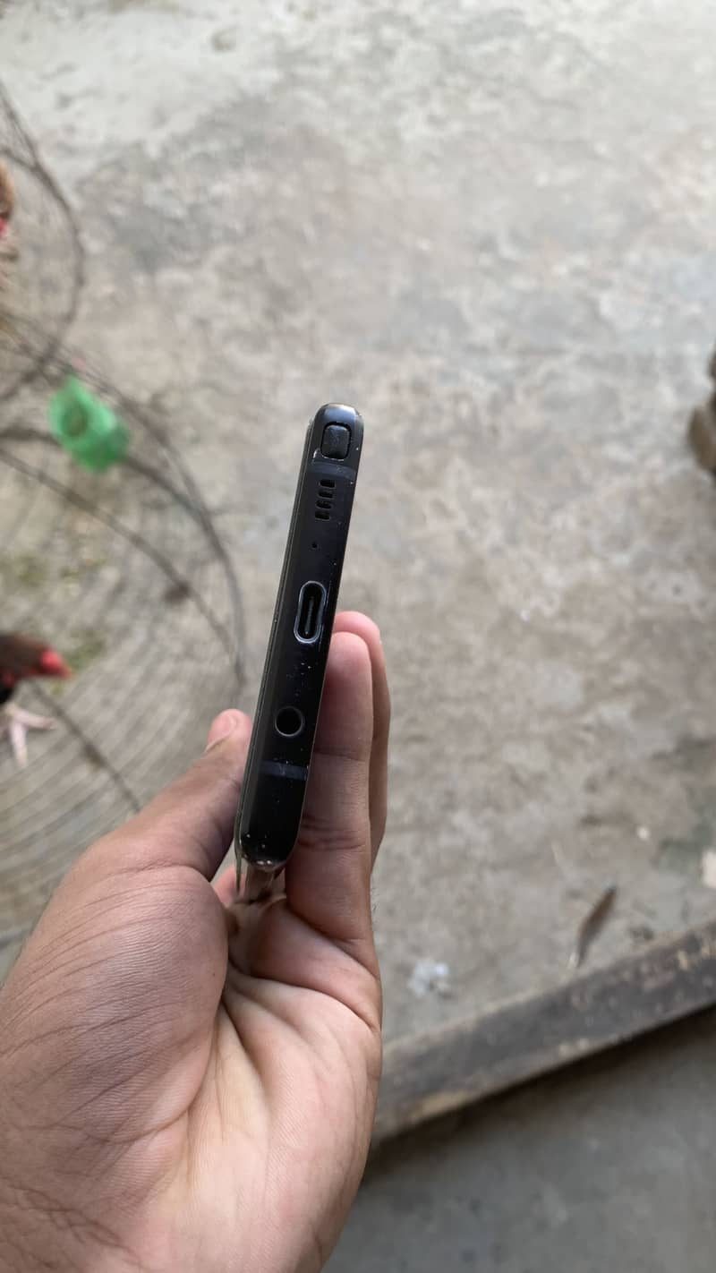 Samsung Mobile Note 9 5