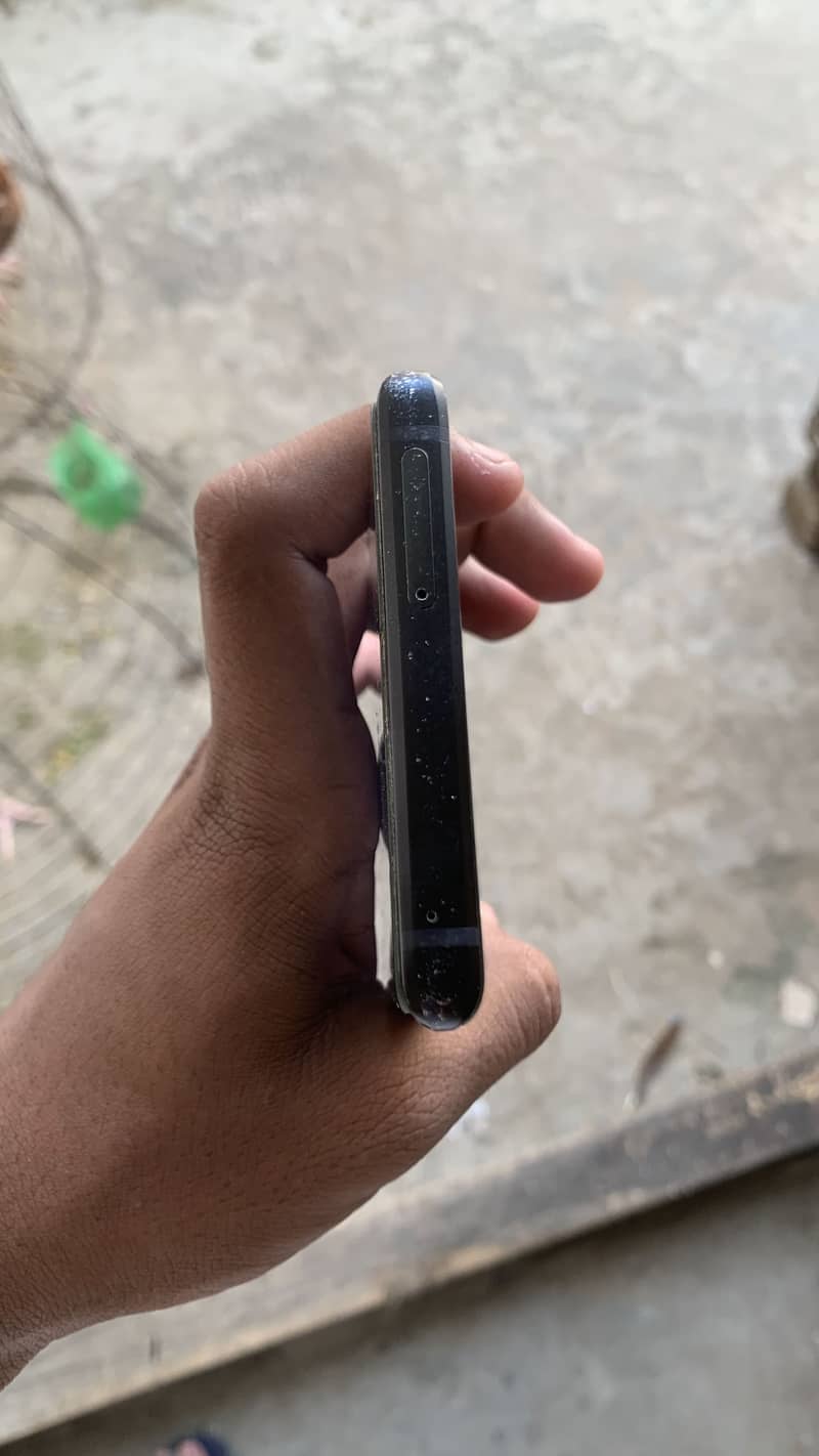 Samsung Mobile Note 9 6
