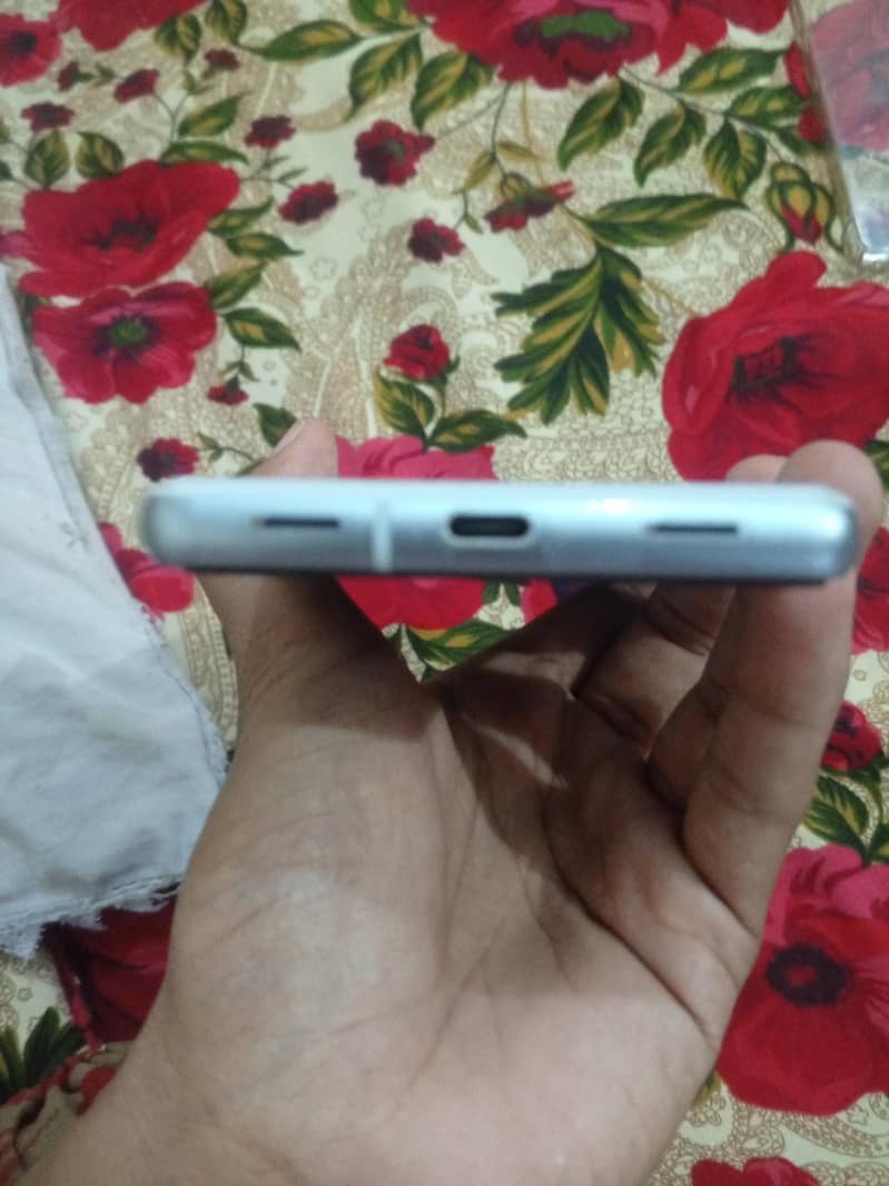 Google Pixel 7a 3
