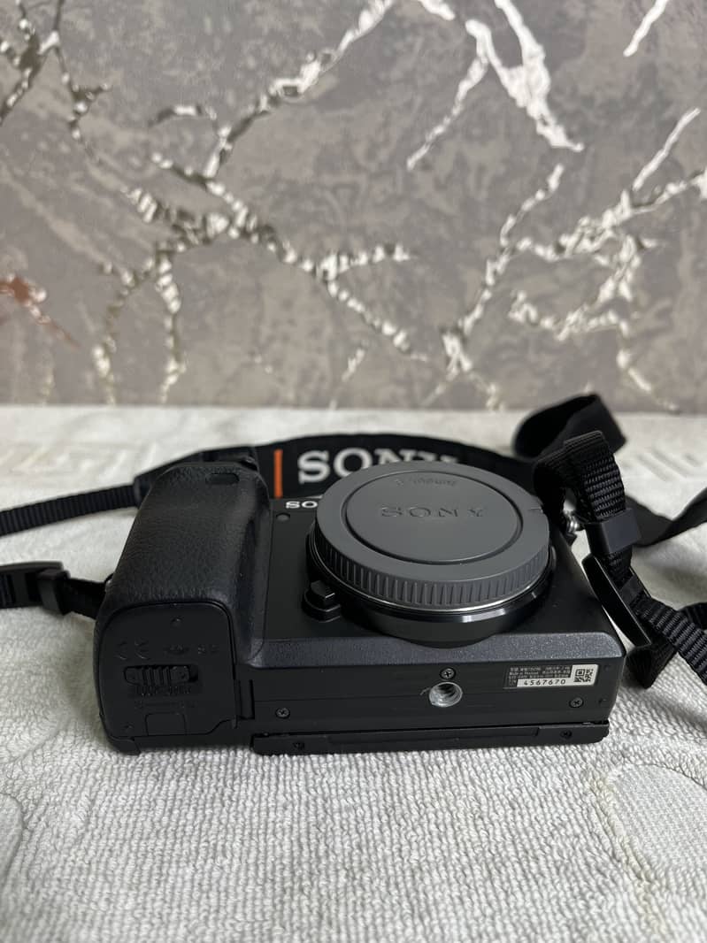 Sony a6400 camera 3