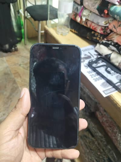 Apple iPhone 12
